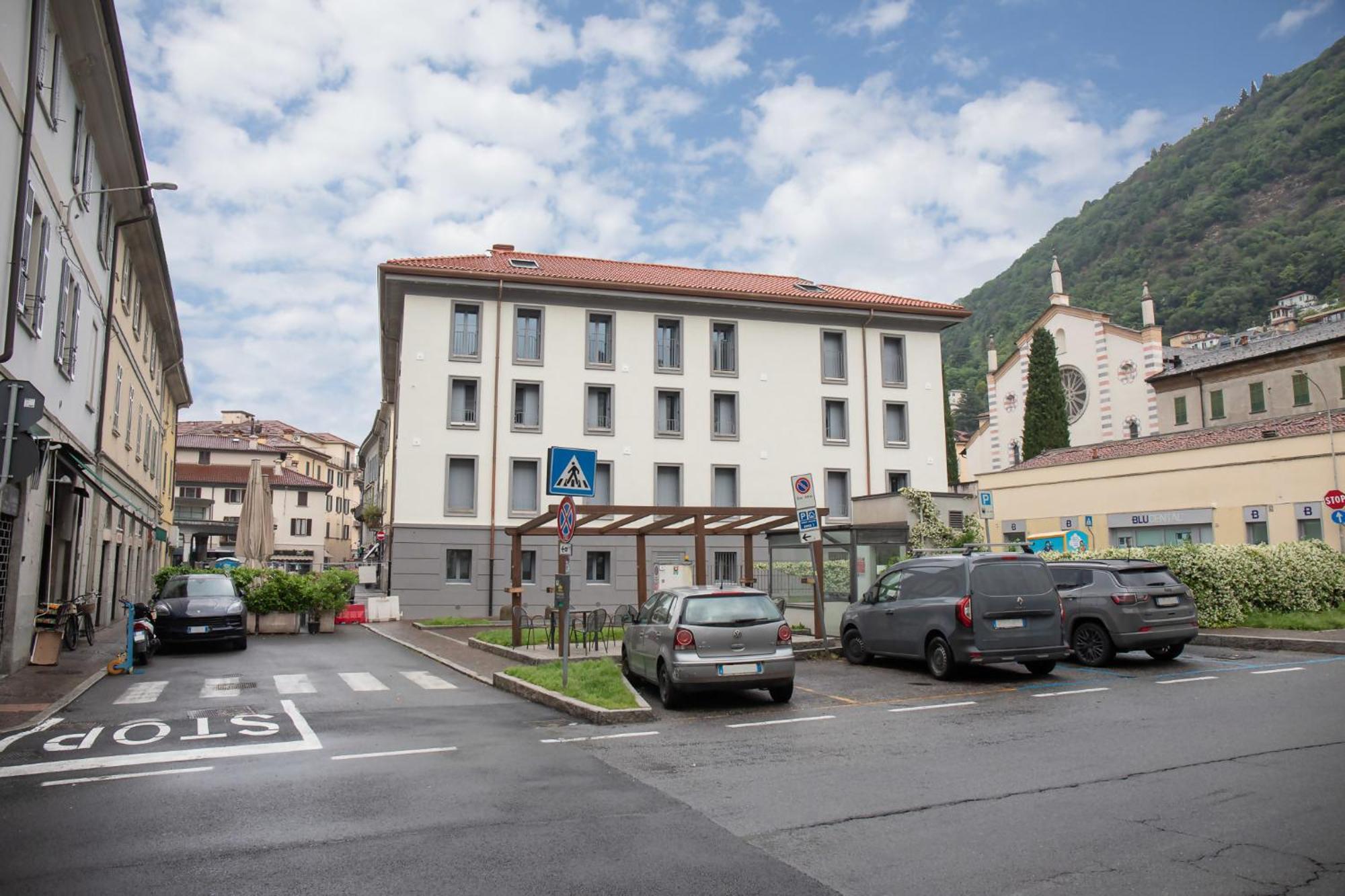 Amendola City View Apartments Suite Romantica Como Buitenkant foto