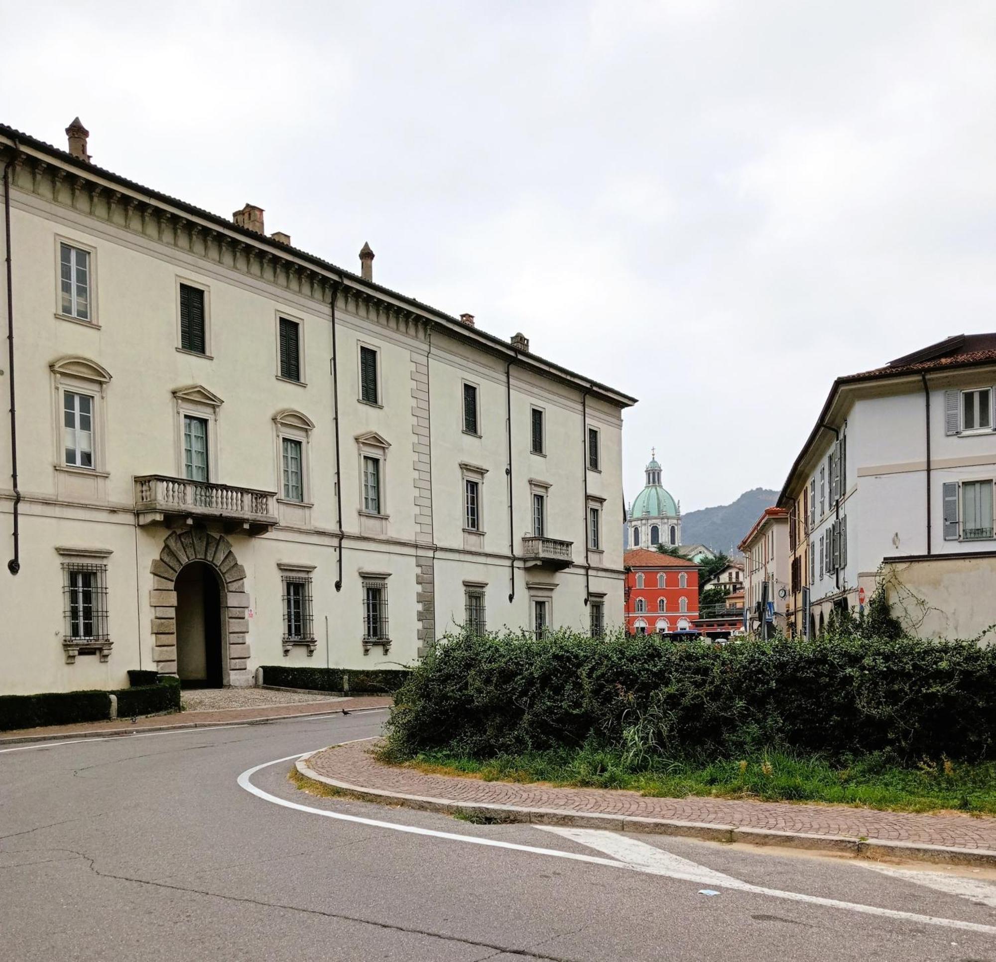Amendola City View Apartments Suite Romantica Como Buitenkant foto